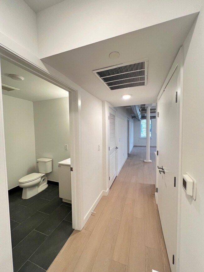 Photo - 141 Christopher Columbus Dr Unit #3