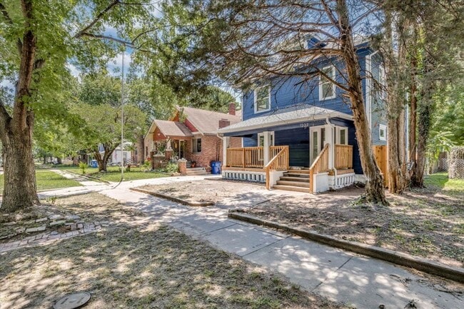Photo - Riverside home for rent