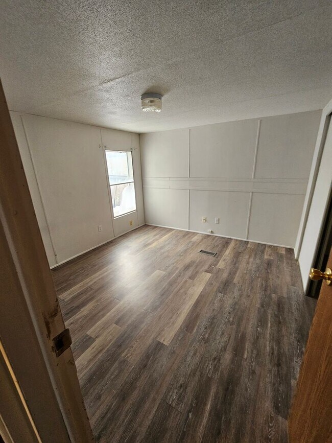 5022 Danford Dr Unit Trailer 1