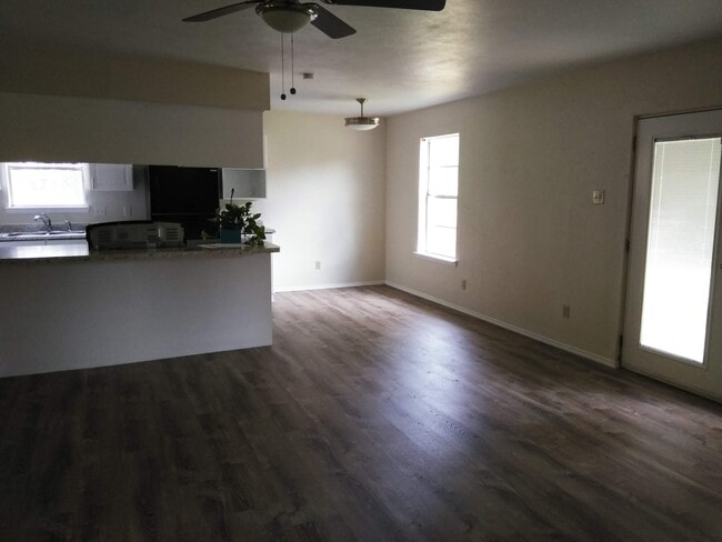 Photo - 13237 Valley Forge Cir