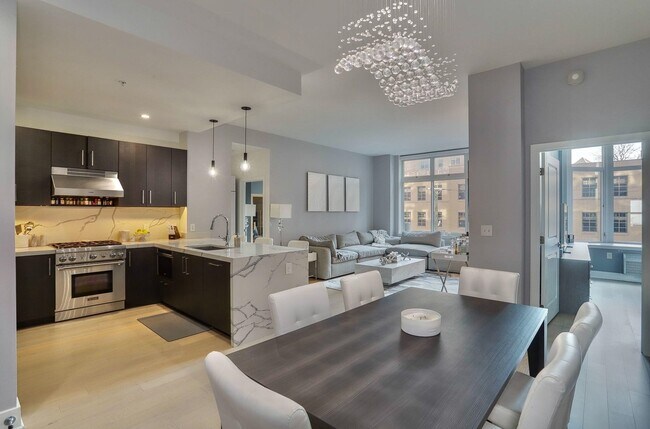 Photo - 1400 Hudson St