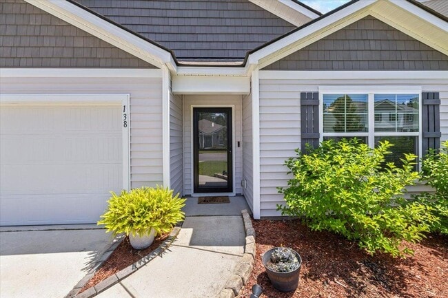 Photo - 138 Cotton Bluff Ct
