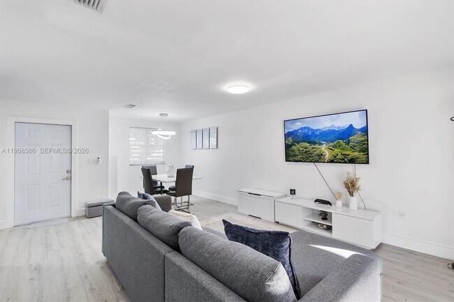 Photo - 342 NW 114th Ave