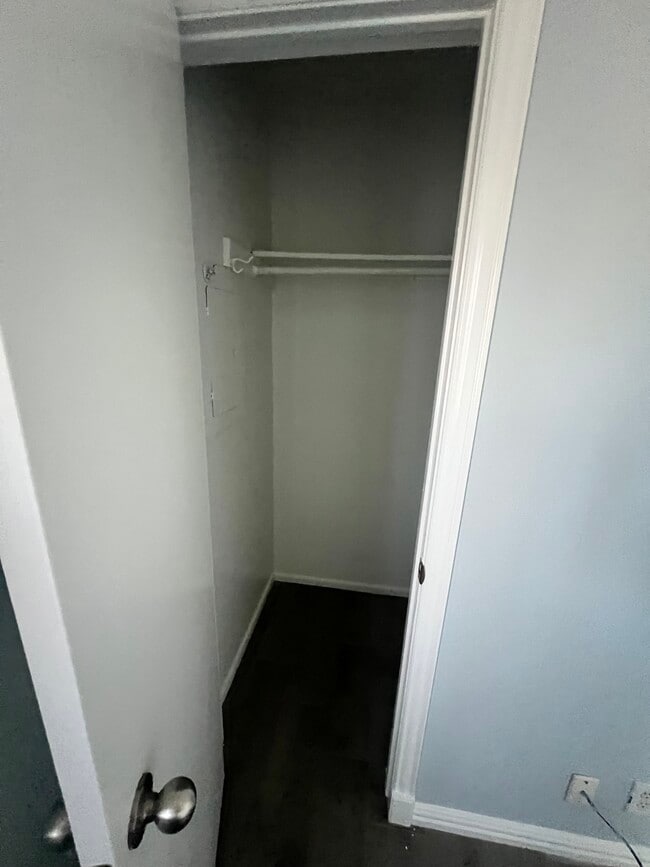 Photo - 2432 McKenzie Dr