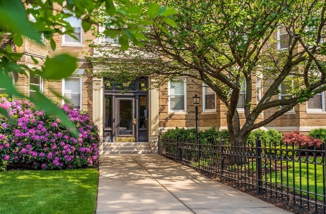 Photo - 109 Queensberry St Unidad B