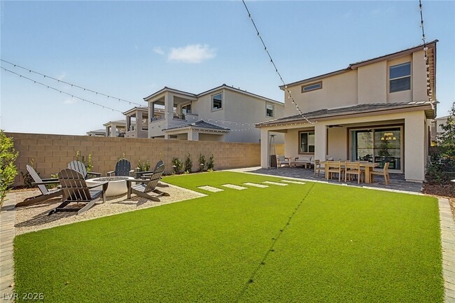 Photo - 1575 Crested Eagle St
