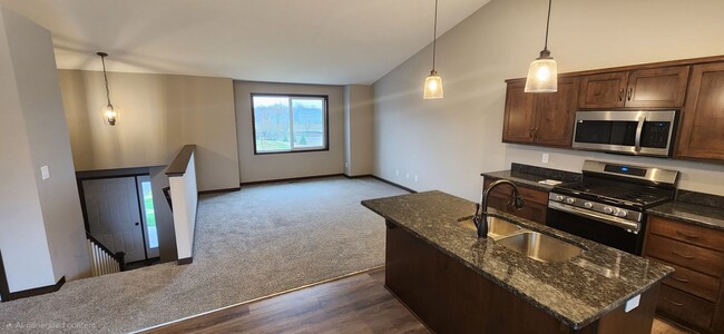Photo - Great 3BR, 2BA St Francis Home Available 8/10!