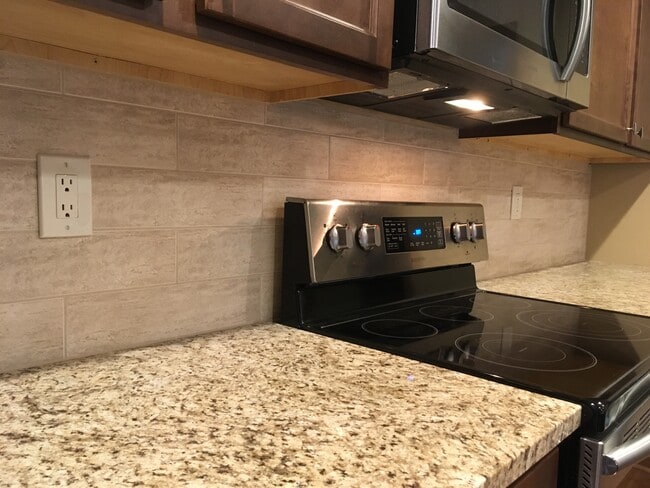 Photo - 16555 Dane Ct E