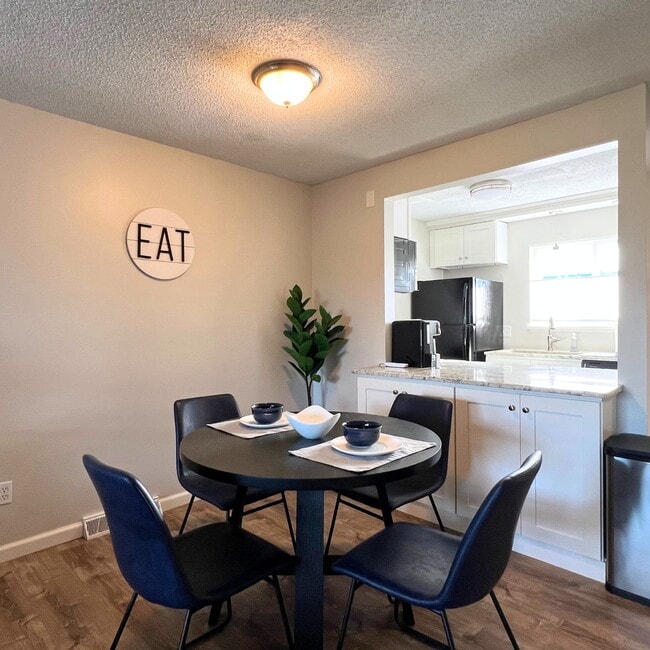 Photo - 311 E Henrietta Rd Unit #1