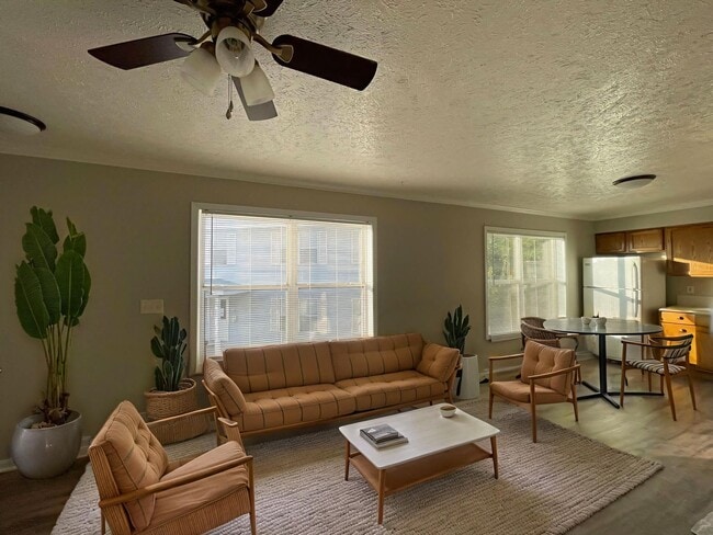 Building Photo - 1104 Mazatlan Cir Unit 1104-C Rental