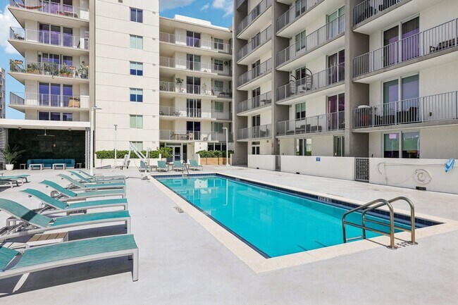 Riverview One Apartments