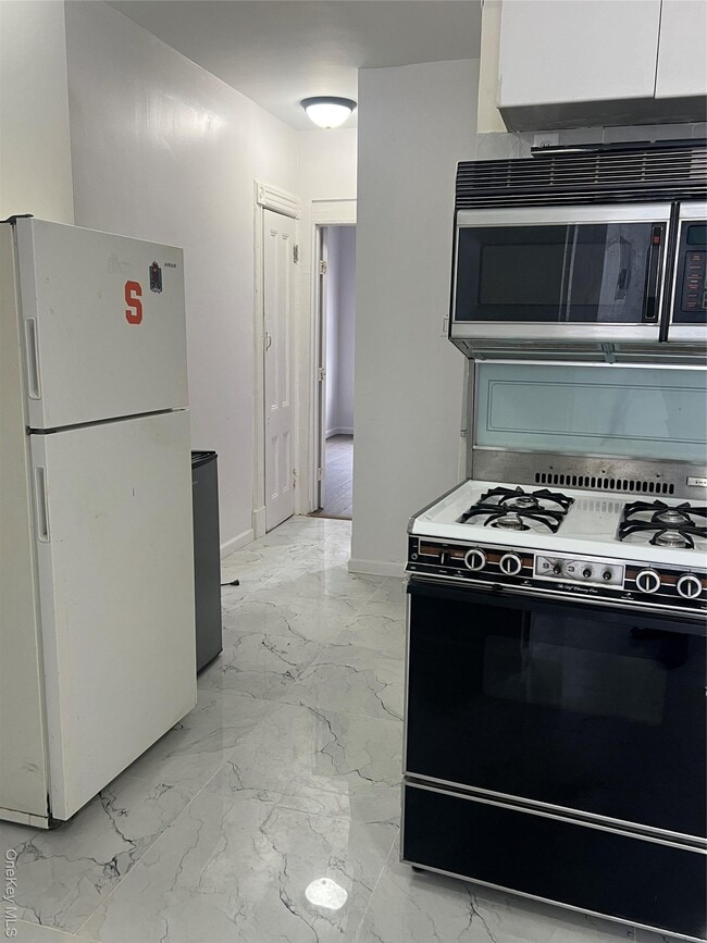 Photo - 635 Eagle Ave