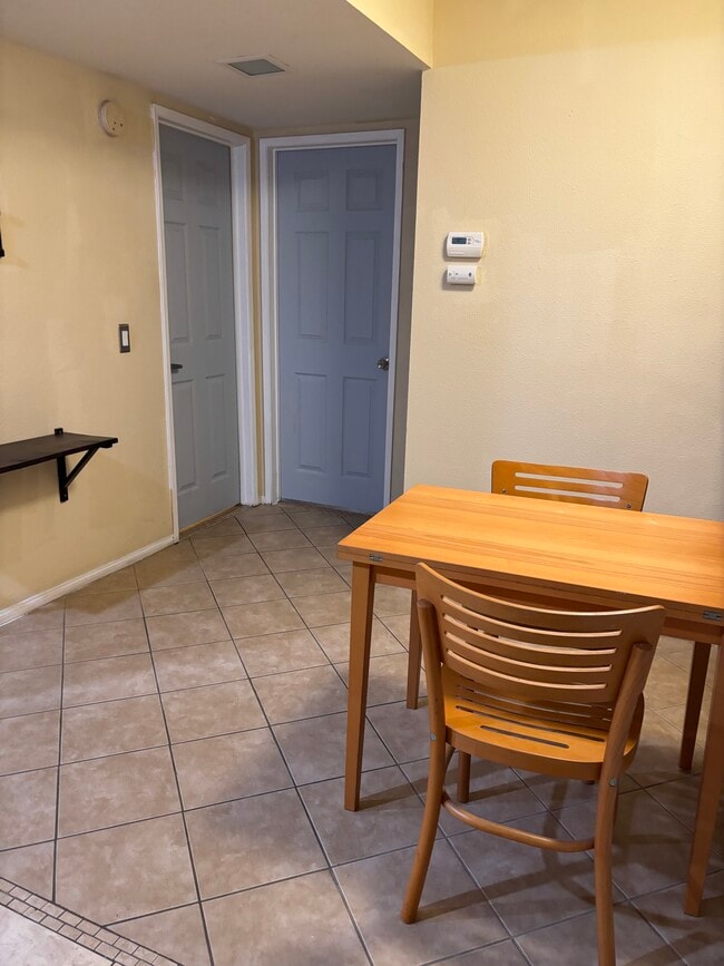 1339 Massachusetts Ave Unit 102