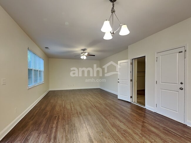 Photo - 363 Macroom Ct