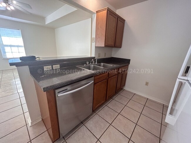 Photo - 1435 Brazil Ave