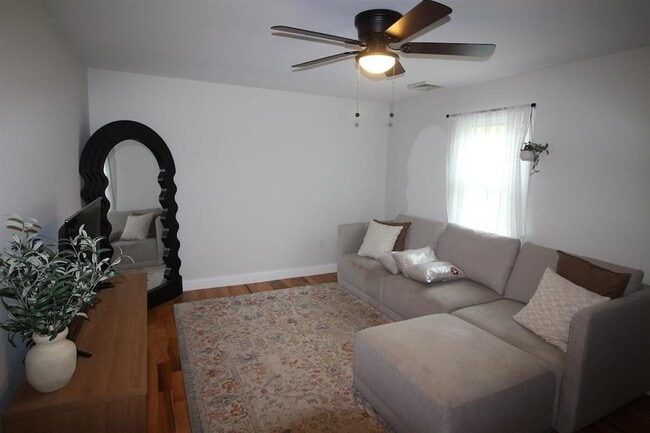 4 Ferland Dr