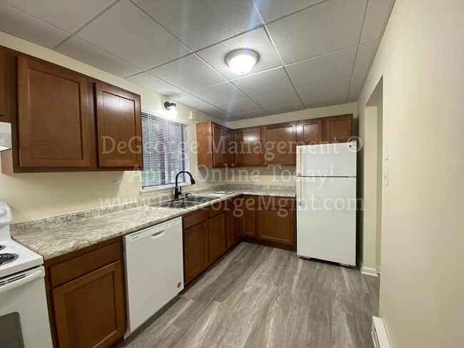 Parkway Apartments