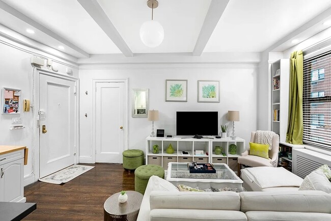 Photo - 157 E 72nd St Unidad 12-H