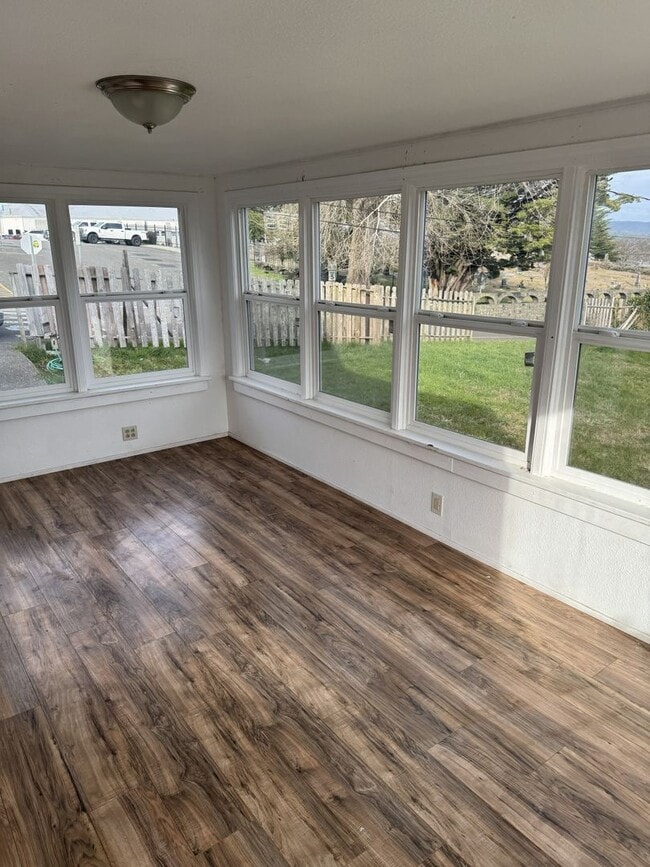 Photo - 5BD/2BA House in Coos Bay!