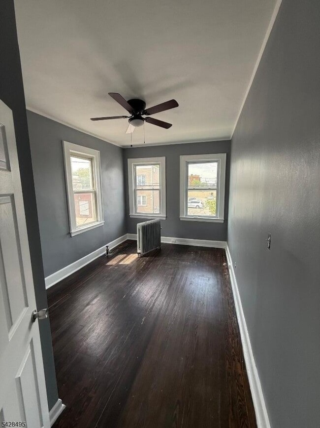 Photo - 20 Heckel St