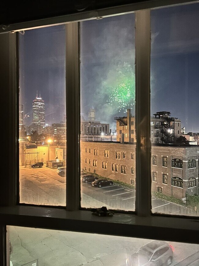 Photo - FULLY FURNISHED - Move in ready 1 bed & 1 ...