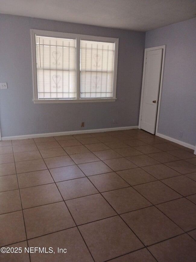 Photo - 2124 Danese St