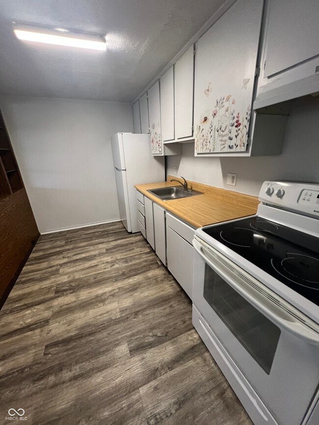 Photo - 2000 Indianapolis Rd Unidad 104