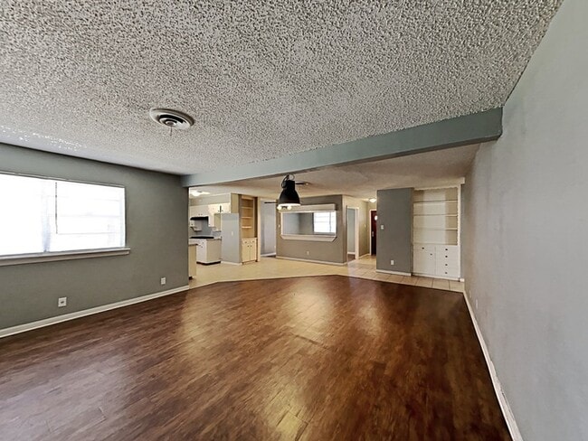 Photo - 6420 Scottsdale Dr