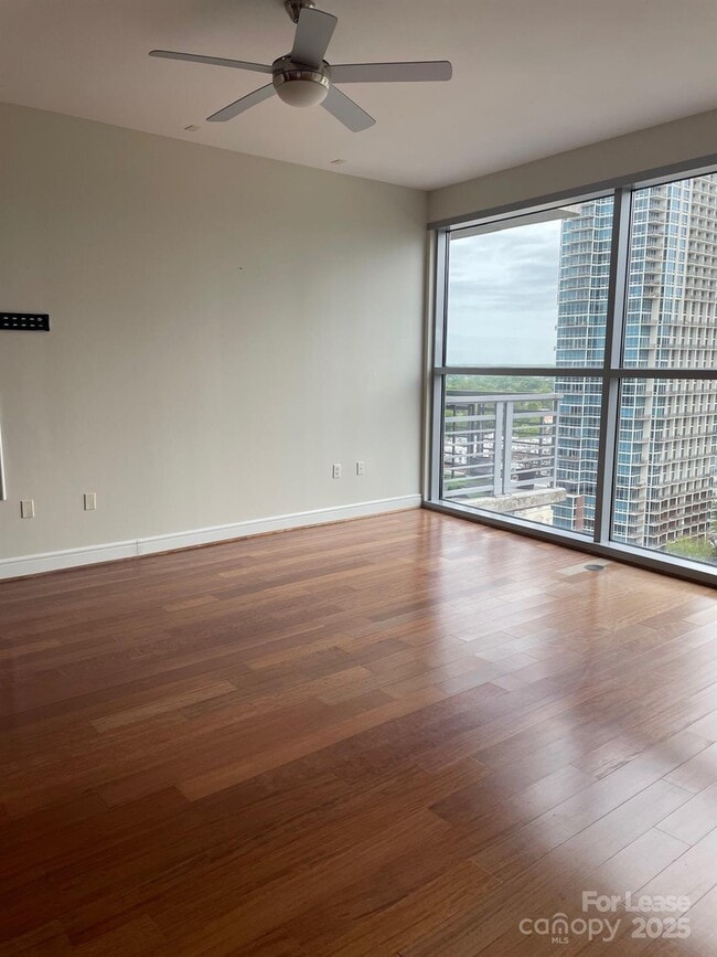 Photo - 333 W Trade St Unit 1602