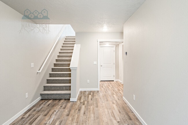 Photo - 3118 N Network Ln