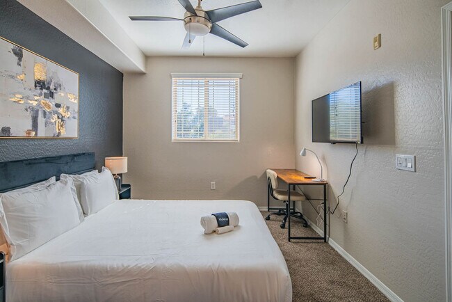 Photo - 1275 E University Dr Unidad ID1281428P