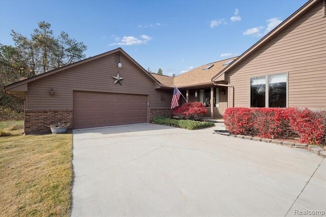 Photo - 7700 Trumble Rd