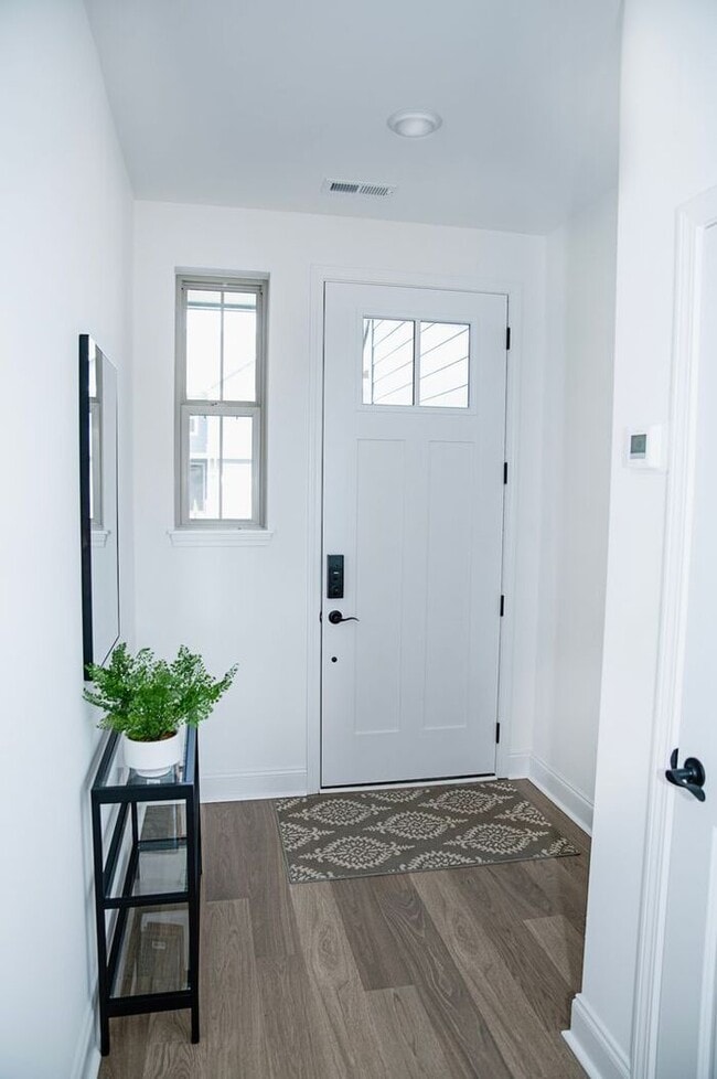 Photo - Modern Townhome for Rent!