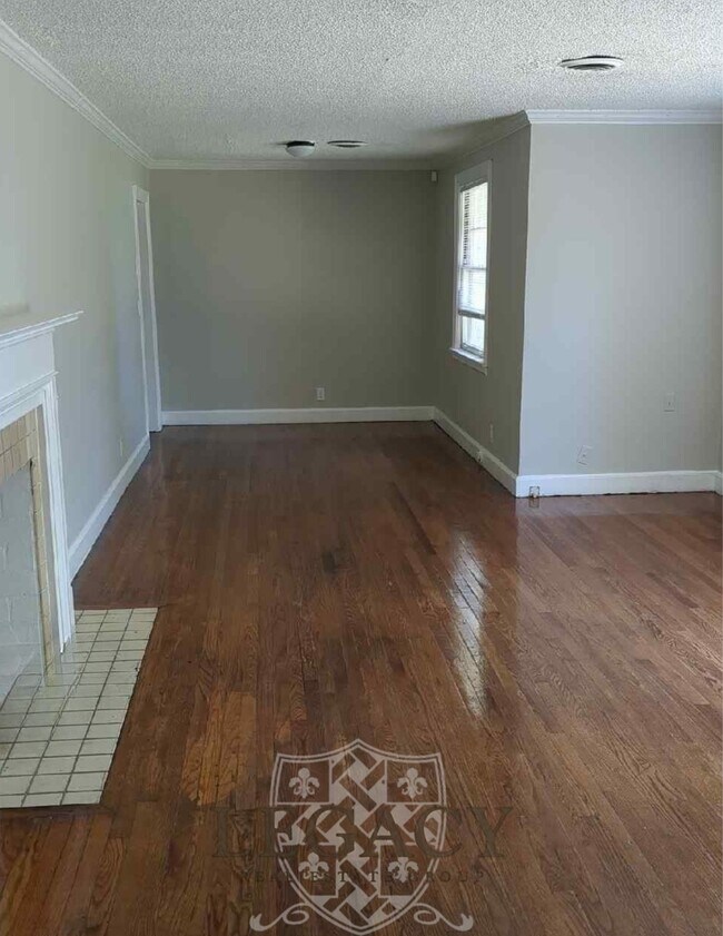 Photo - 312 Bowwood Dr