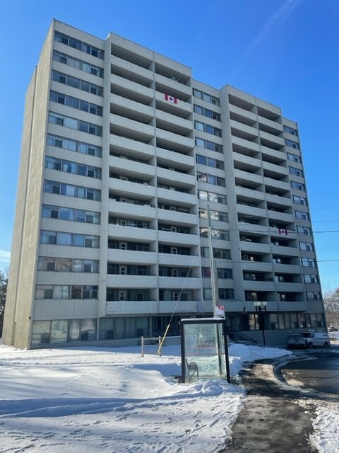 Photo - 70 McEwen Ave