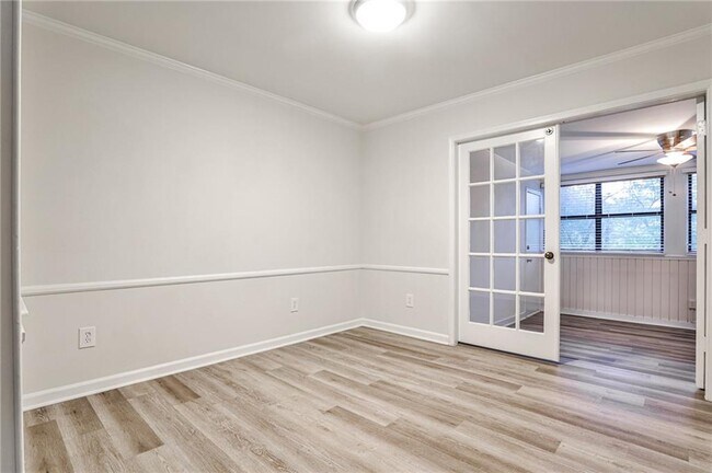 Photo - 111 Maison Pl NW