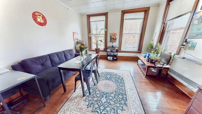 Photo - 318 E Seneca St Unit 3