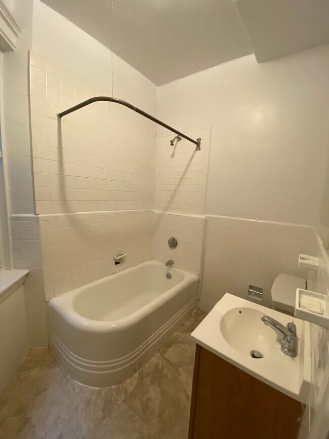 Photo - 1736 Beacon St Unit 6A