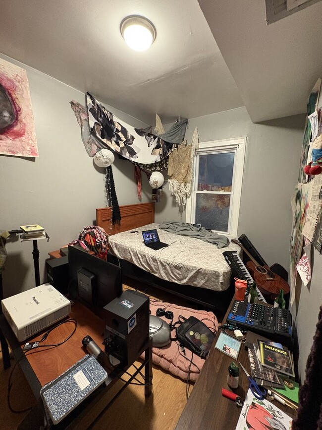 Photo - 839 N Ashland Ave