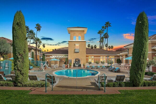 Building Photo - Villa Veneto at Palm Valley