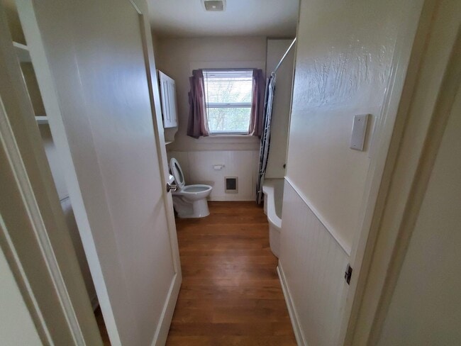 Photo - 911 Adams St