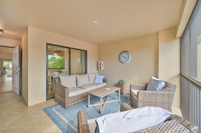 Photo - **2 + Den Condo - 1 Car garage - Fully Fur... Unit 4622