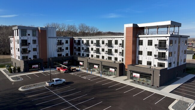 Building Photo - Axis Lofts