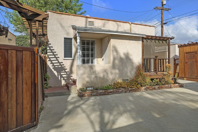 Photo - 4044 Huron Ave Unidad A
