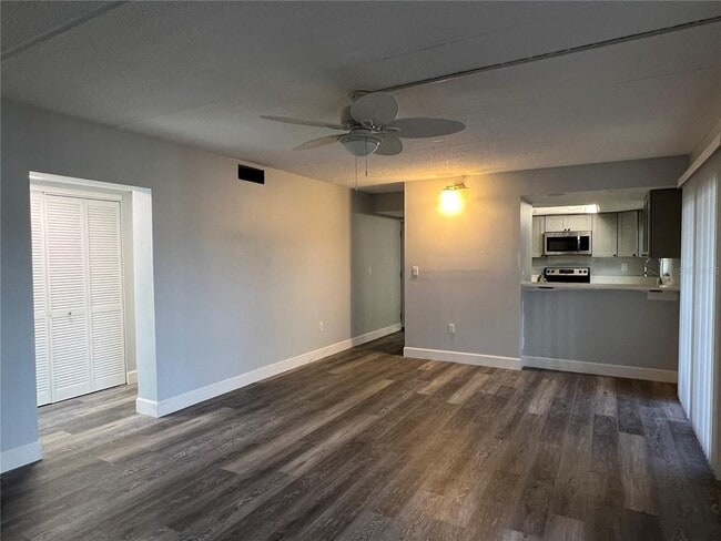 Photo - 8825 Bay Pointe Dr Unit 101