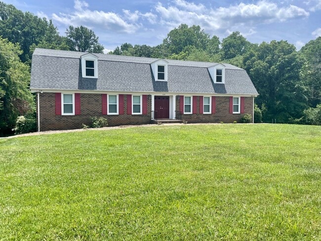 Large Poplar Forest House - Large Poplar Forest House