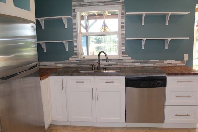 Photo - Beautiful 3 bedroom Lakefront Home