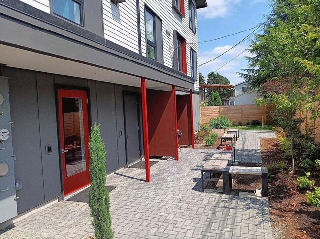 Photo - 6732 40th Ave S Unidad 101