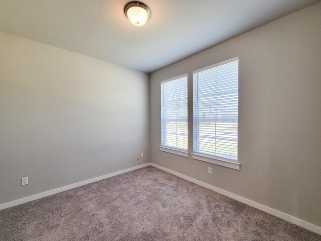 Photo - 2905 Terrace Grove Dr