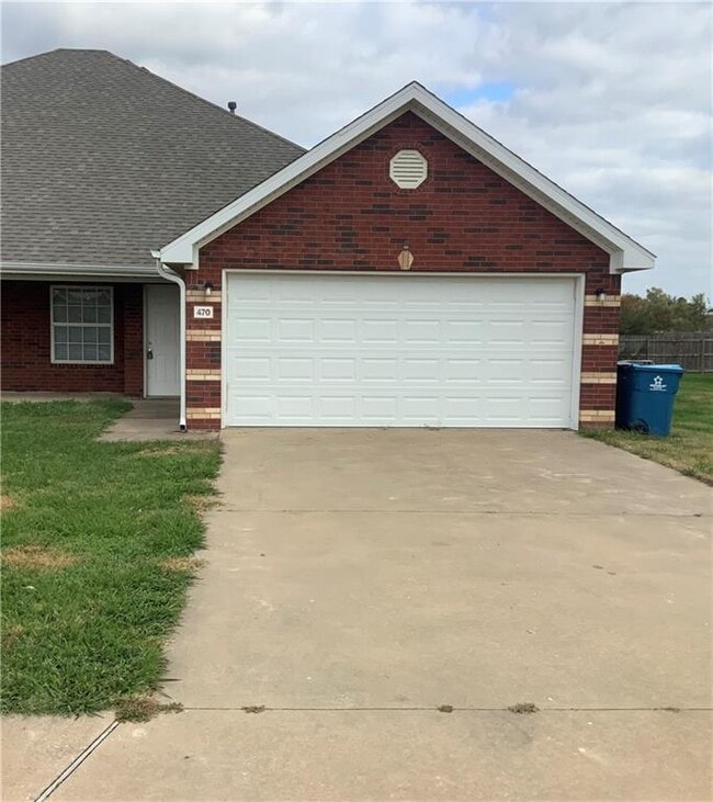 Building Photo - 470 Weston Loop